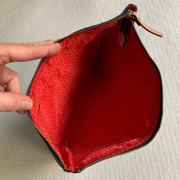 Kate Spade ‘ace of spades’ Adrianne pouch - Picture 8 of 12